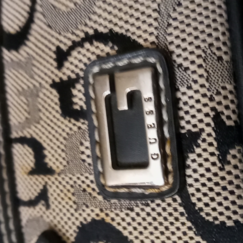 Guess mini bag
